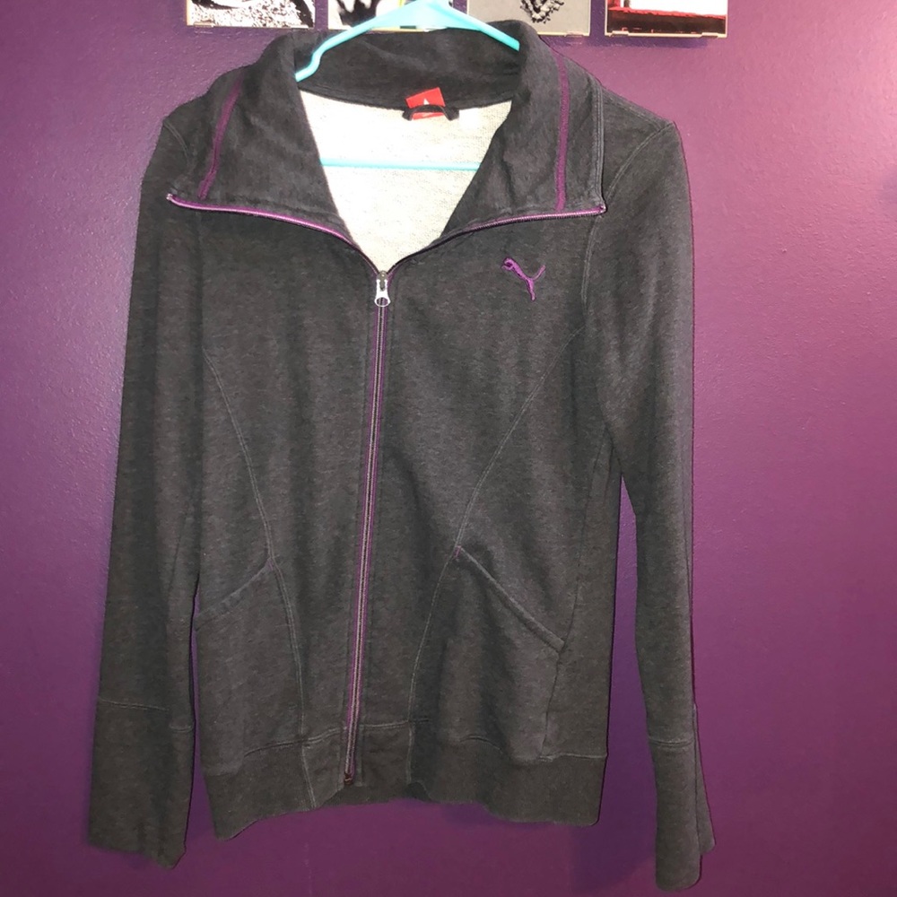 🧚‍♀️Puma zip up sweater